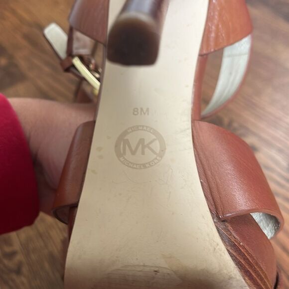 Michael by Michael Kors tan heals. Size 8 - Picture 7 of 8